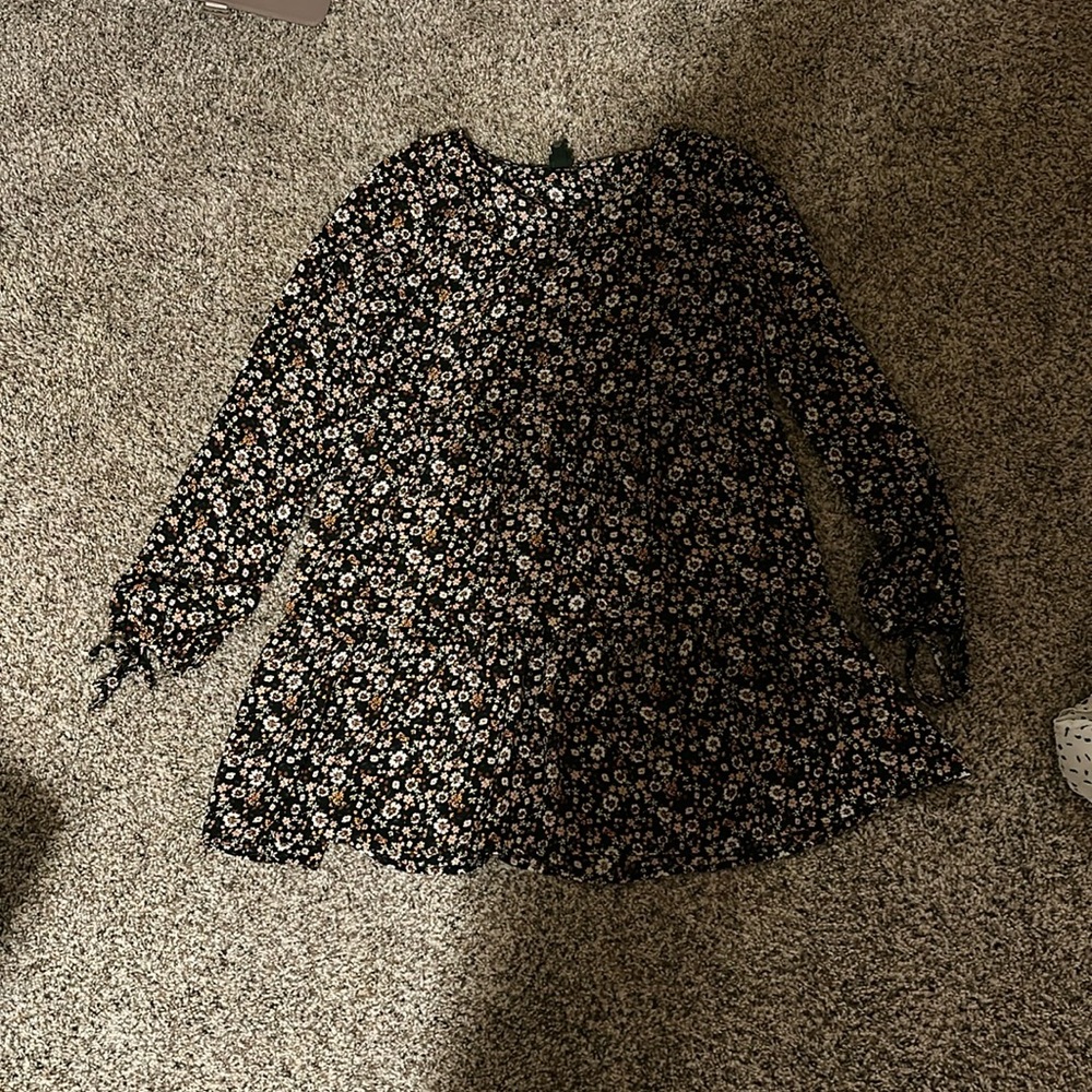 women’s floral dress